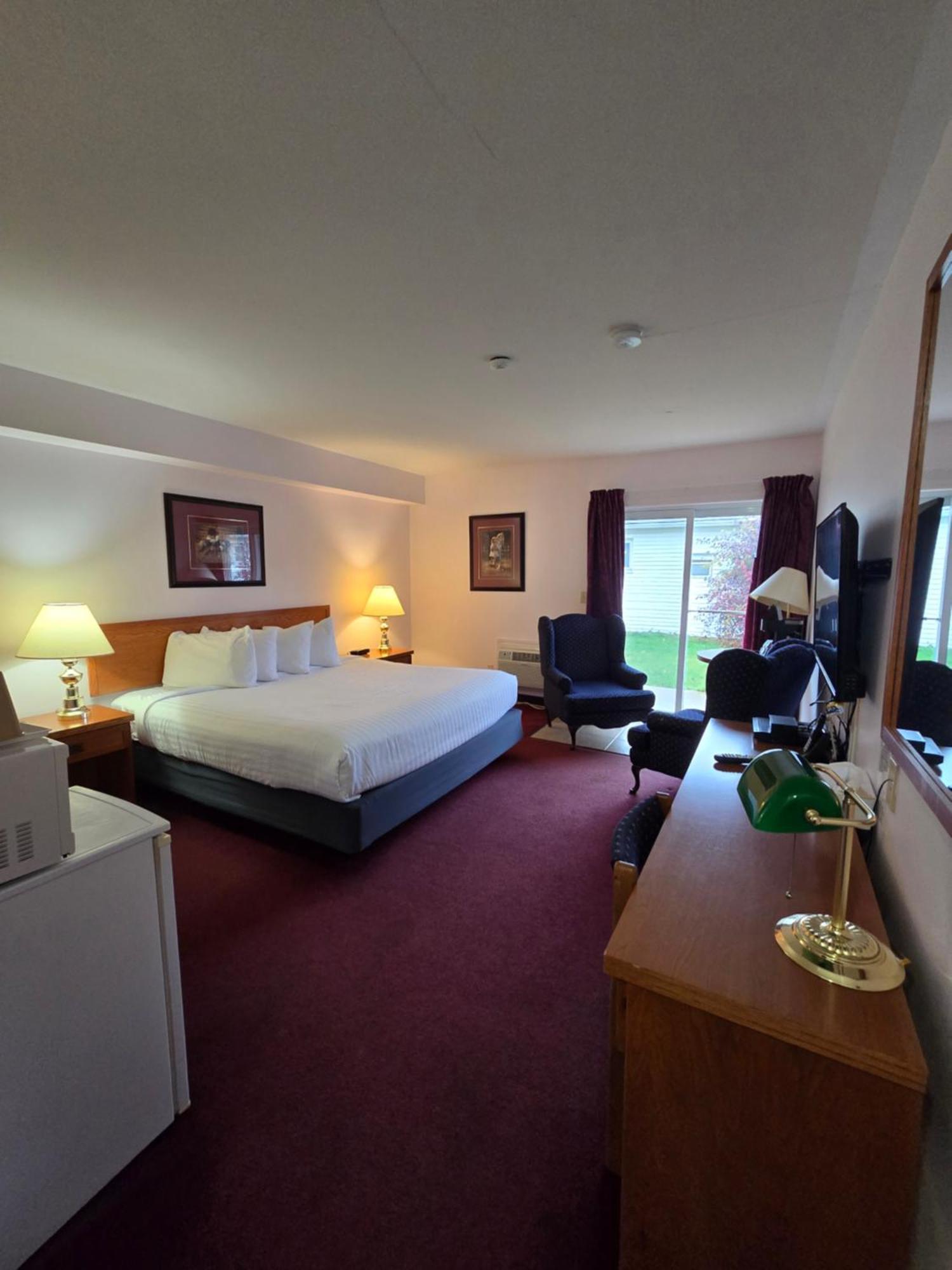 Travelodge By Wyndham Port Elgin Bagian luar foto