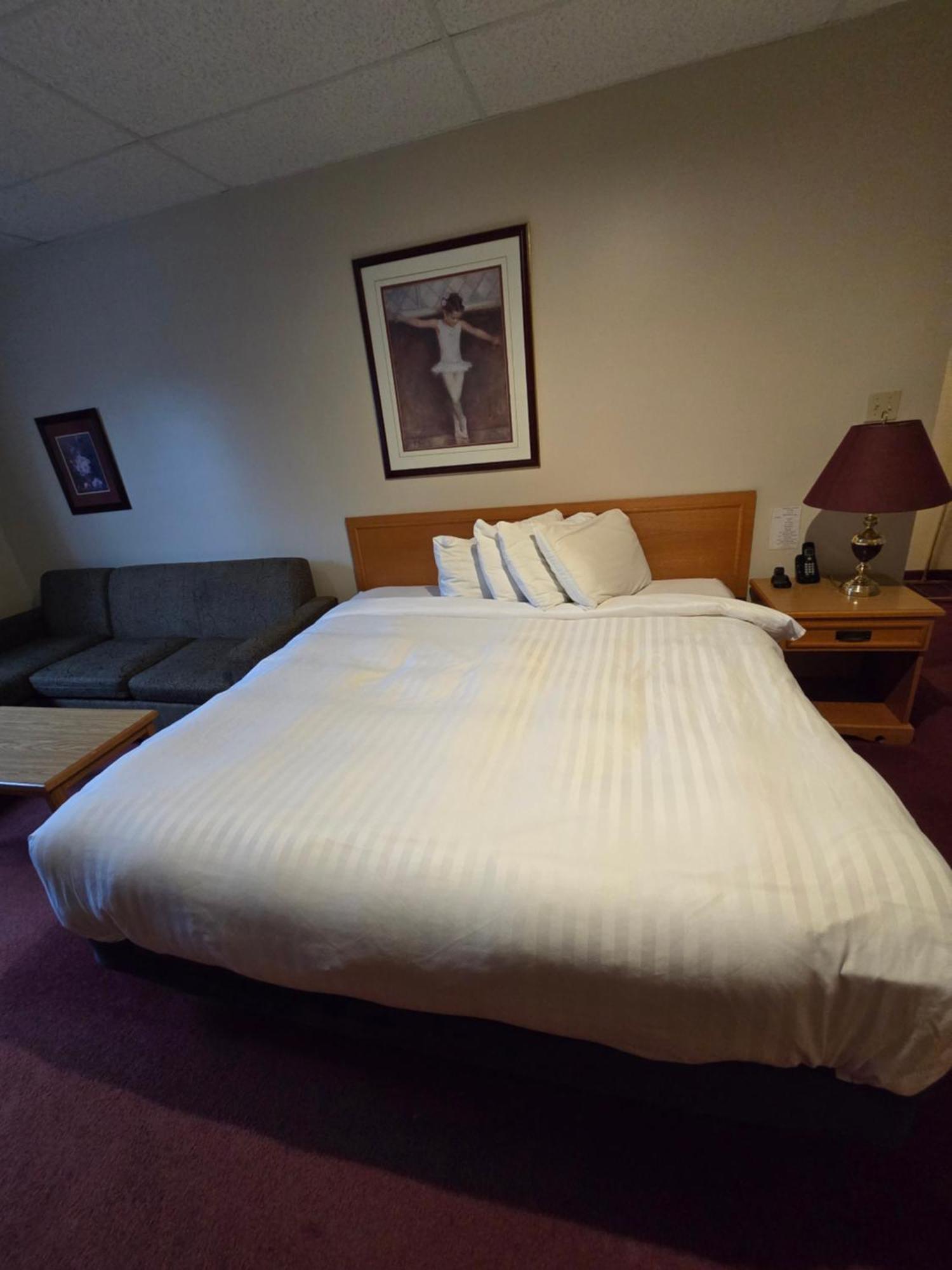 Travelodge By Wyndham Port Elgin Bagian luar foto